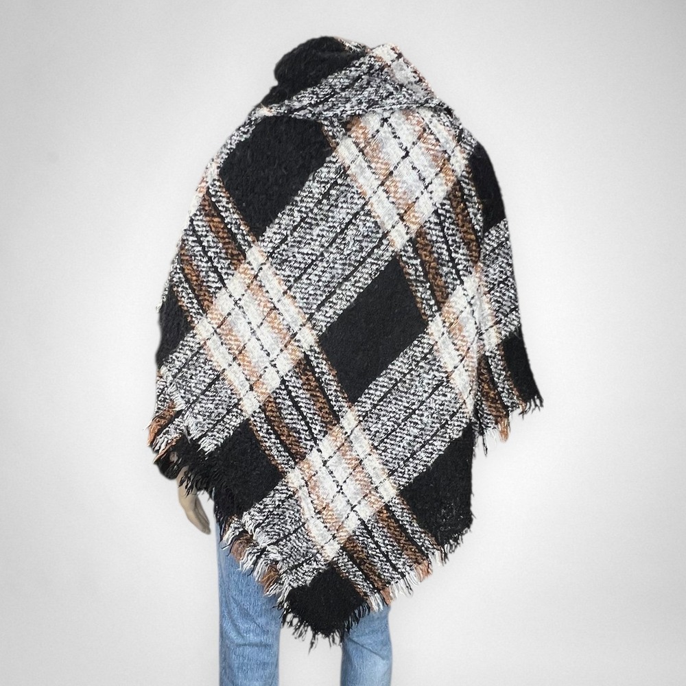 APT.9 London Plaid Toggle Ruana Poncho Cape Wrap Black‎ Brown White Cozy OS - Picture 4 of 9